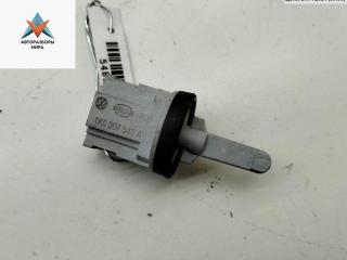 датчик температуры Volkswagen Caddy 3 поколение 2006, 2.0 л., бензин, МКПП, красный, фургон, 1K0907543A