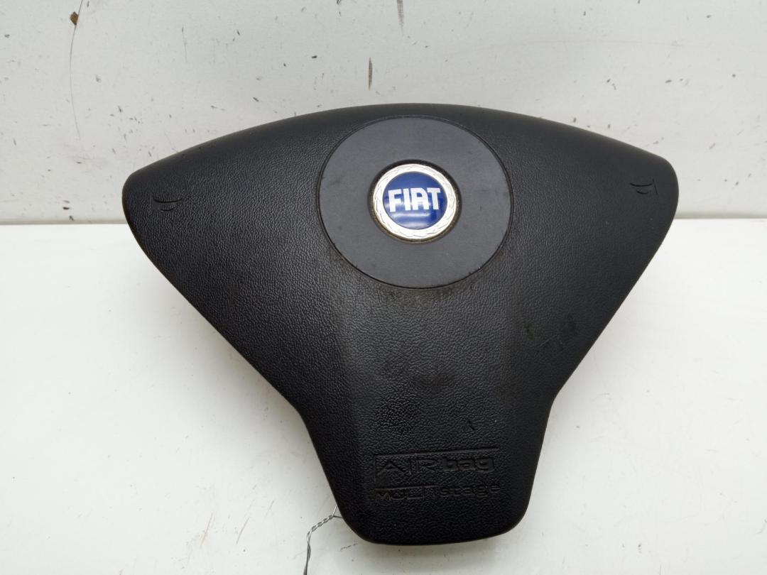 подушка безопасности водителя Fiat Stilo 2006, 1.9 л., дизель, МКПП, синий, универсал, 735397400