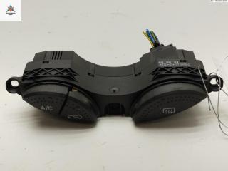 кнопка обогрева заднего стекла Ford Focus 1 поколение 1999, 1.8 л., бензин, МКПП, синий, универсал, 98AG19A945CH