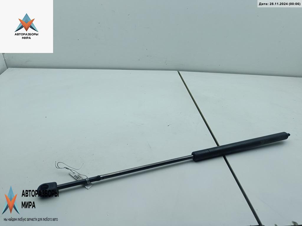 амортизатор крышки багажника (3-5 двери) Ford Mondeo 3 поколение 2001, 2.0 л., бензин, МКПП, серый, хетчбэк 5 дв., 1S71A406A10BB - фото №1