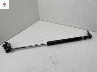 амортизатор крышки багажника (3-5 двери) Mitsubishi Space Wagon 2 поколение (Typ N30/N40) 1995, 2.0 л., бензин, МКПП, красный, минивэн