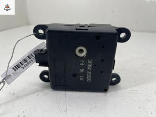 моторчик заслонки печки Nissan Almera Tino V10 [рестайлинг] 2004, 2.2 л., дизель, МКПП, серый, минивэн, 3T05030820