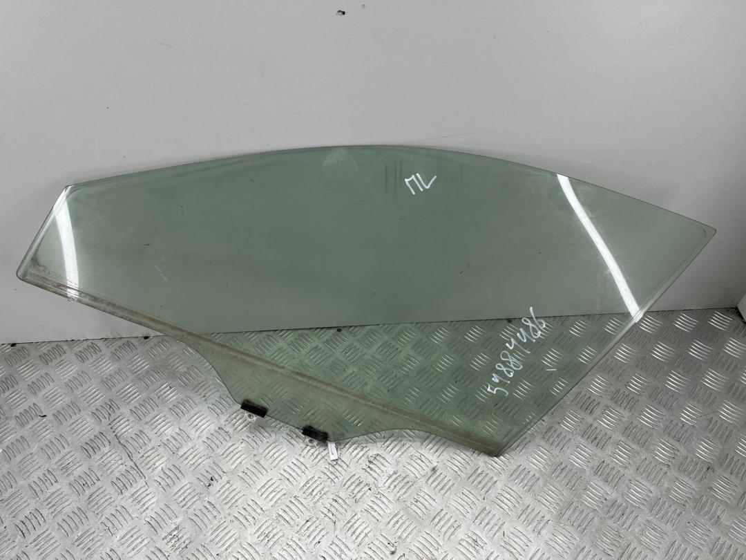 стекло двери передней левой Subaru Impreza 2008, 1.5 л., бензин, МКПП, серый, хетчбэк 5 дв.