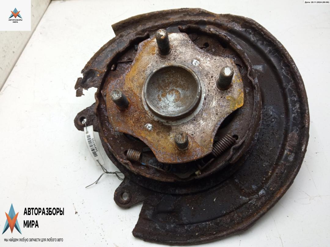 ступица задняя левая Toyota Yaris XP9 2005, 1.4 л., дизель, МКПП, синий, хетчбэк 5 дв. - фото №1