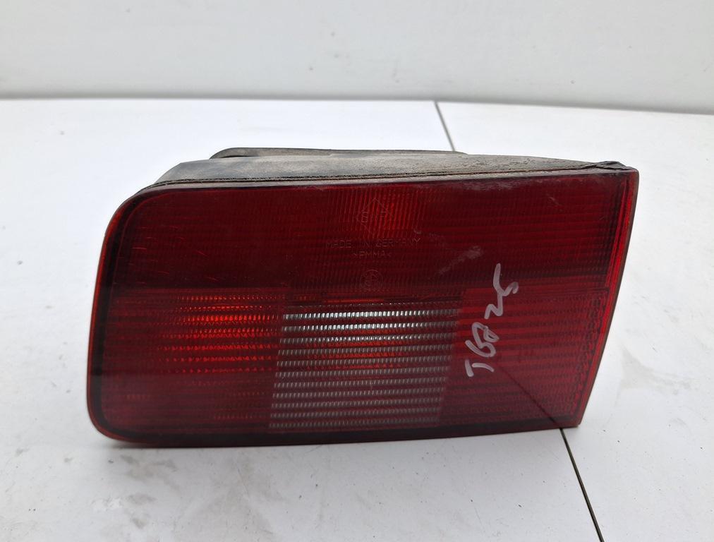 фонарь крышки багажника правый BMW 5 E39 1998, 2.5 л., бензин, МКПП, чёрный, универсал, 8361674