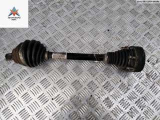 полуось передняя левая (приводной вал, ШРУС) Volkswagen Caddy 3 поколение 2006, 2.0 л., бензин, МКПП, красный, фургон