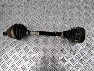 полуось передняя левая (приводной вал, ШРУС) Volkswagen Caddy 3 поколение 2006, 2.0 л., бензин, МКПП, красный, фургон