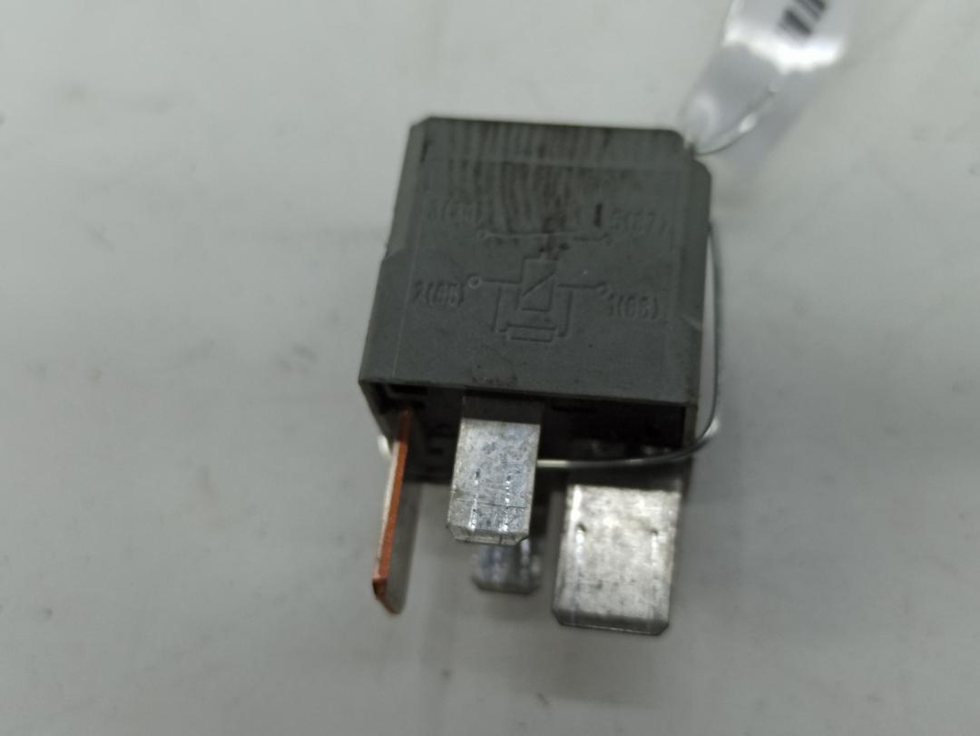 реле (прочие) Mercedes-Benz C W203 2005, 2.2 л., дизель, АКПП, чёрный, универсал, 0025422619