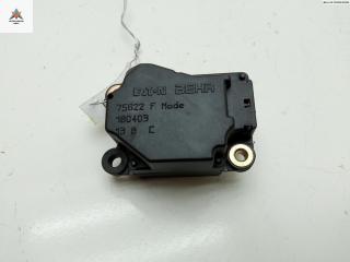 моторчик заслонки печки Volvo V70 2 поколение [рестайлинг] 2004, 2.4 л., дизель, МКПП, серый, универсал, 180403