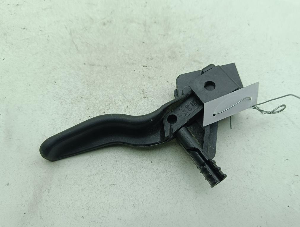 ручка открывания капота Opel Astra H 2005, 1.7 л., дизель, МКПП, зелёный, хетчбэк 5 дв., 218186591