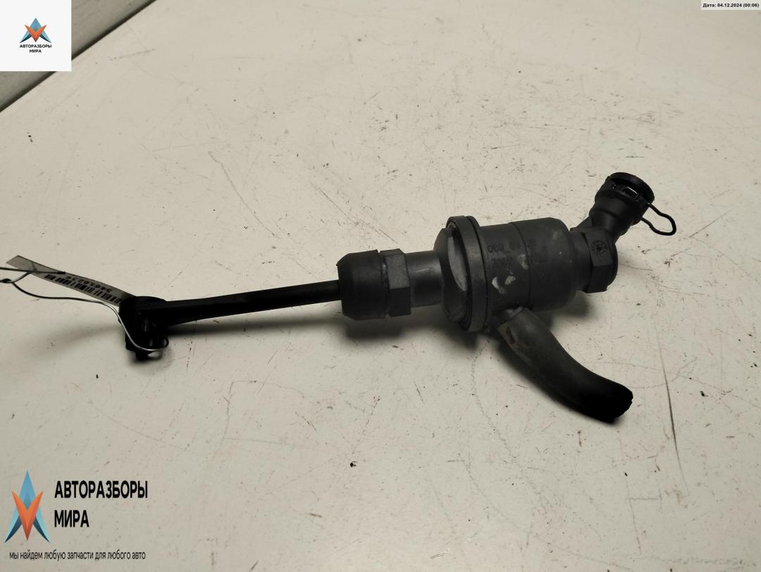 цилиндр сцепления главный Renault Koleos 1 поколение 2008, 2.0 л., дизель, МКПП, серый, внедорожник 5 дв., 30610JY00C - фото №1