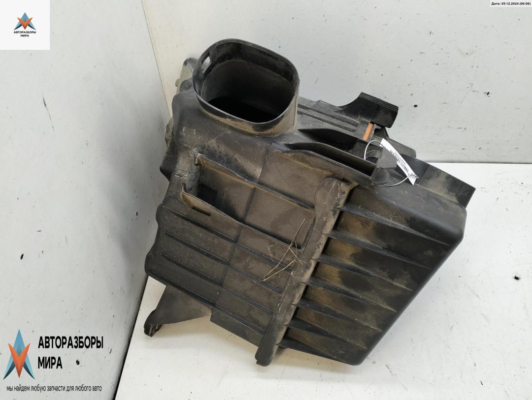 корпус воздушного фильтра Volkswagen Polo 4 поколение 2004, 1.4 л., дизель, МКПП, чёрный, хетчбэк 5 дв., 6Q0129601AR - фото №1