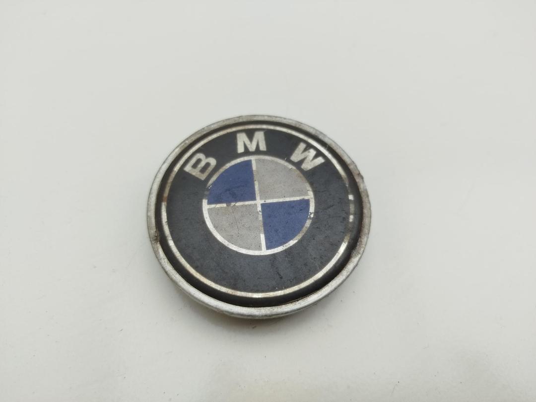 колпачок литого диска BMW 3 E46 2002, 2.0 л., бензин, МКПП, серый, универсал