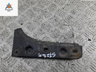 кронштейн переднего бампера Audi A6 4B/C5 2000, 2.7 л., бензин, АКПП, зелёный, универсал, 4B0807284B
