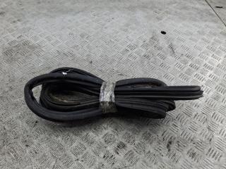 Уплотнитель крышки (двери) багажника Renault Koleos 2008, 2.0 л., дизель, МКПП, серый, внедорожник 5 дв.
