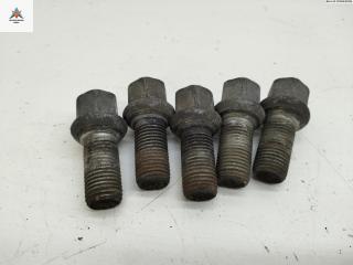 болт колесный Skoda Fabia 2 поколение (5J) [рестайлинг] 2012, 1.2 л., бензин, МКПП, белый, хетчбэк 5 дв., 8D0601139D