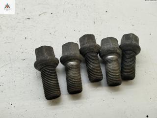 болт колесный Skoda Fabia 2 поколение (5J) [рестайлинг] 2012, 1.2 л., бензин, МКПП, белый, хетчбэк 5 дв., 8D0601139D