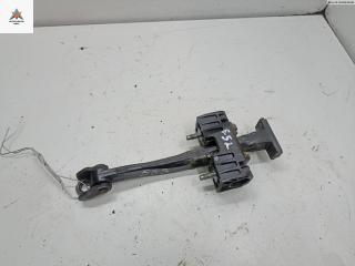 ограничитель открывания двери Opel Astra H/Family [рестайлинг] 2005, хетчбэк 5 дв., 13107175