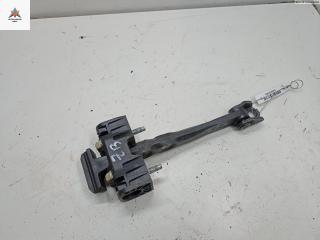 Ограничитель открывания двери задней Opel Astra H/Family [рестайлинг] 2005, хетчбэк 5 дв., 13107851