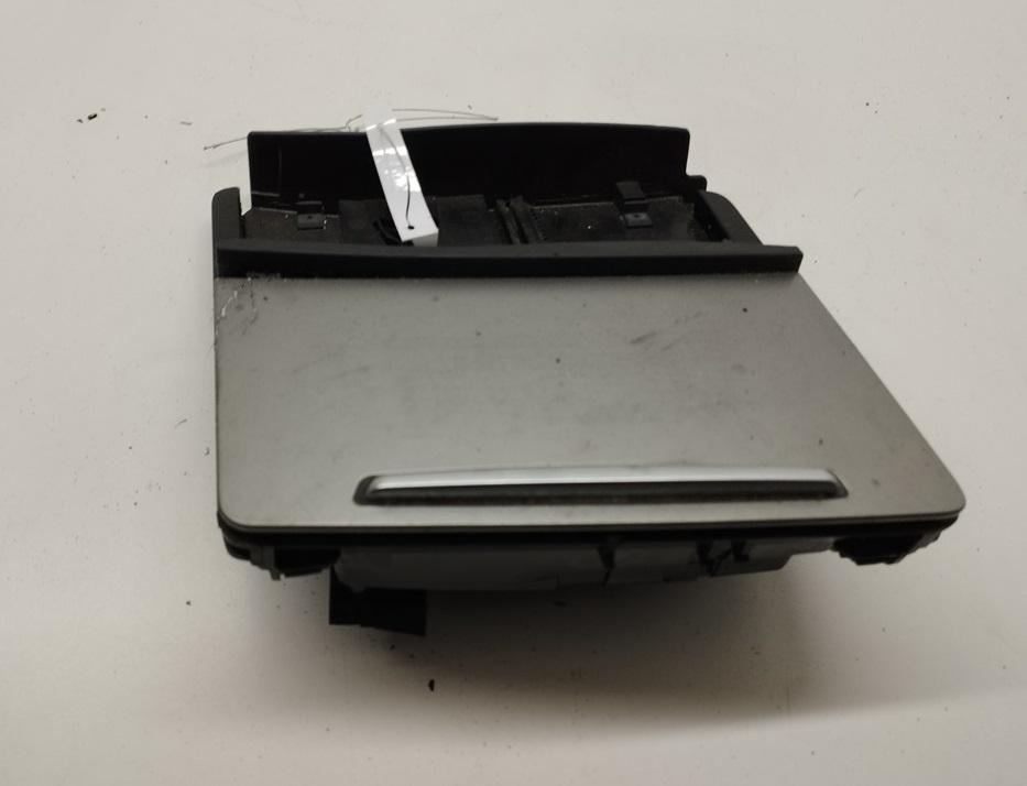 пепельница Audi A6 C6 Allroad 2007, 3.0 л., дизель, АКПП, серый, универсал, 4F1857951C