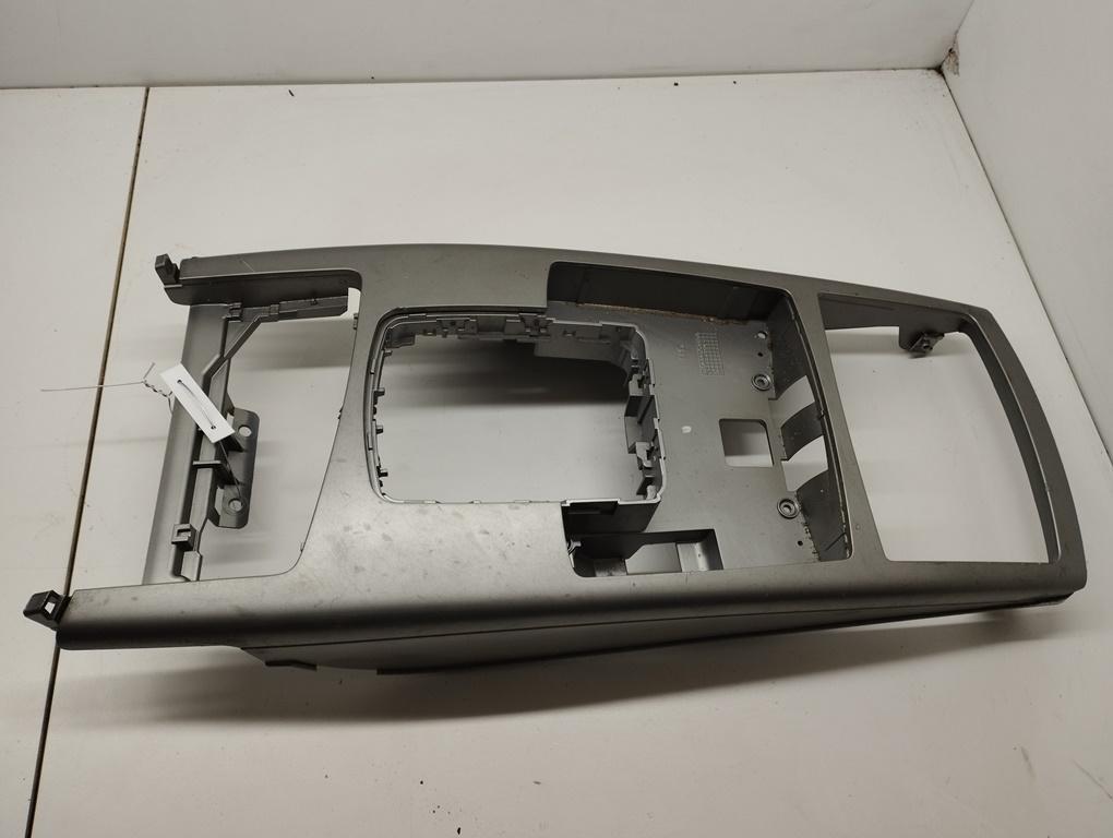 консоль салона (центральная часть) Audi A6 C6 Allroad 2007, 3.0 л., дизель, АКПП, серый, универсал, 4F1864261
