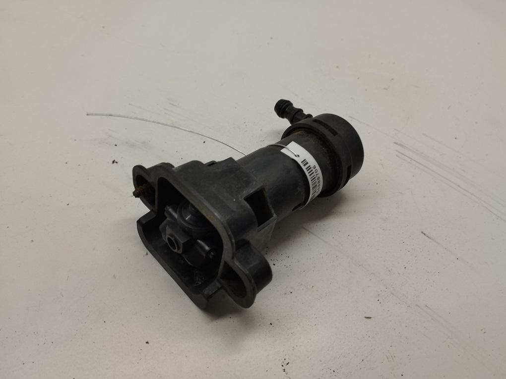форсунка омывателя фары Audi A4 B6 2003, 2.5 л., дизель, АКПП, синий, универсал
