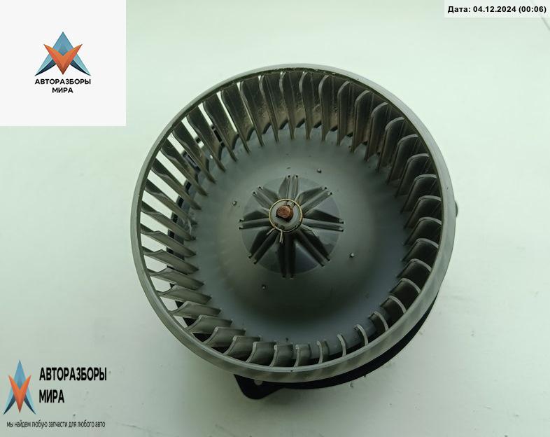 моторчик печки Mitsubishi Space Runner 2 поколение 2000, 2.4 л., бензин, МКПП, красный, минивэн, 1940005102 - фото №1