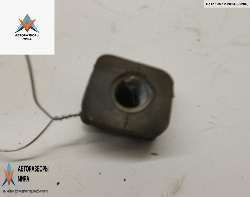 кронштейн радиатора Audi A4 B6 2003, 2.5 л., дизель, МКПП, серый, универсал, 8D0121276A - фото №1