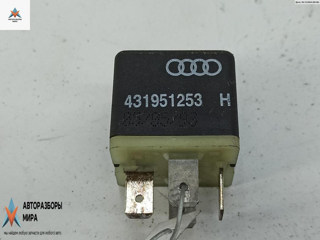 реле (прочие) Audi 80 8C/B4 1993, 2.0 л., бензин, АКПП, красный, седан, 431951253H - фото №1