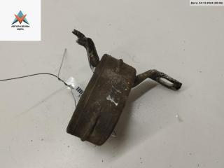 кронштейн глушителя Audi A6 4B/C5 [рестайлинг] 2003, 2.5 л., дизель, МКПП, чёрный, универсал, 8D0253147E