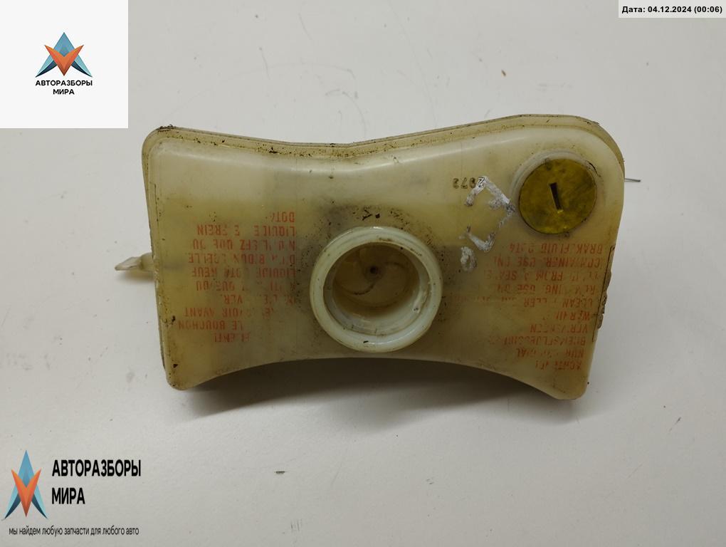 бачок тормозной жидкости Audi A4 B6 2003, 2.5 л., дизель, АКПП, синий, универсал, 8E0611301E - фото №1