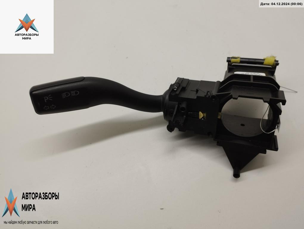 переключатель поворотов Audi A6 Allroad Quattro C6 2007, 3.0 л., дизель, АКПП, серый, универсал, 4E0953513E - фото №1