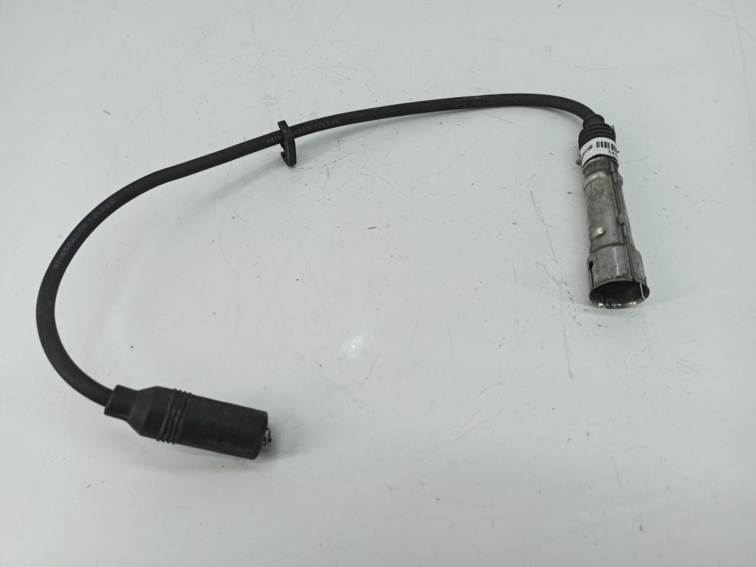 провод высоковольтный Audi 80 B4 1993, 2.0 л., бензин, АКПП, красный, седан, 036035255E