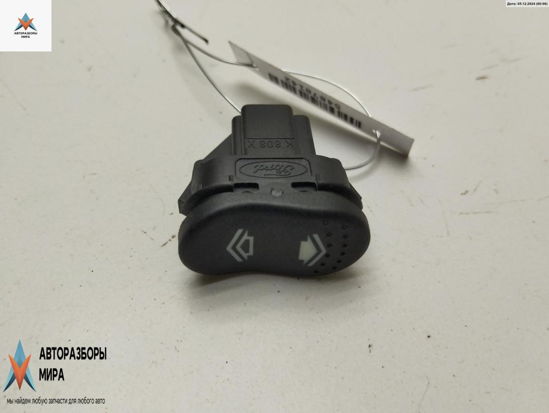 кнопка стеклоподъемника переднего правого Ford Focus 1 поколение 1999, 1.8 л., бензин, МКПП, синий, универсал, 98AB142529D - фото №1