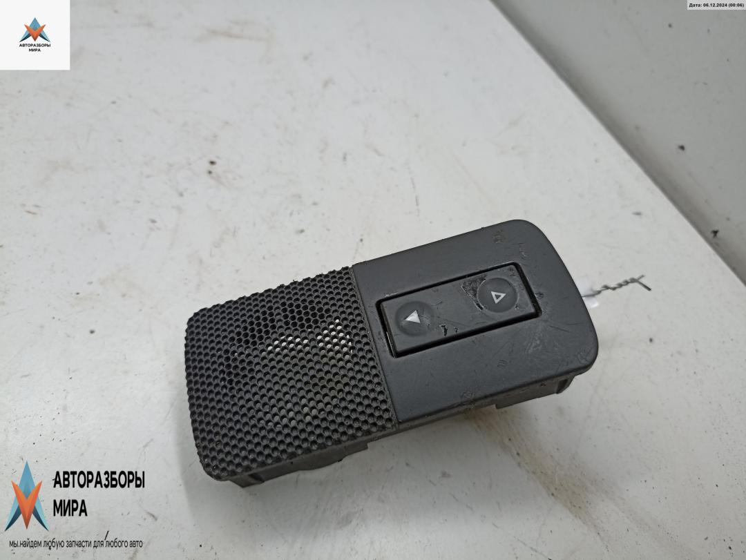 кнопка стеклоподъемника заднего левого Opel Vectra C 2003, 2.2 л., дизель, МКПП, серый, универсал, 09185959 - фото №1