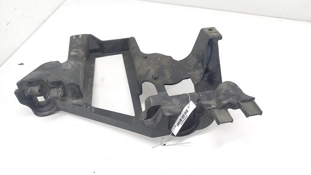 крепление фары правой BMW X5 E53 2004, 3.0 л., дизель, АКПП, серый, внедорожник 5 дв., 224568