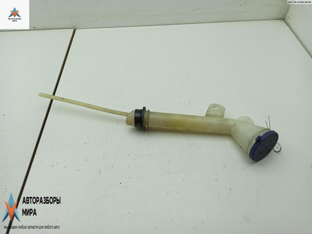 горловина бачка омывателя Peugeot 607 1 поколение 2001, 2.2 л., бензин, АКПП, синий, седан - фото №1