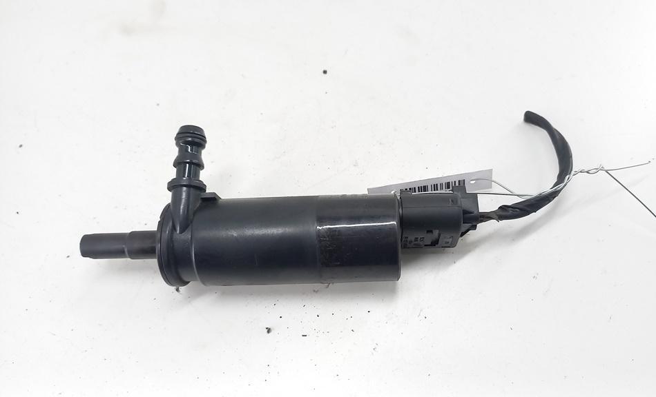 насос (моторчик) омывателя фар BMW 3 E90/E91/E92/E93 2008, серый, универсал, 6973097