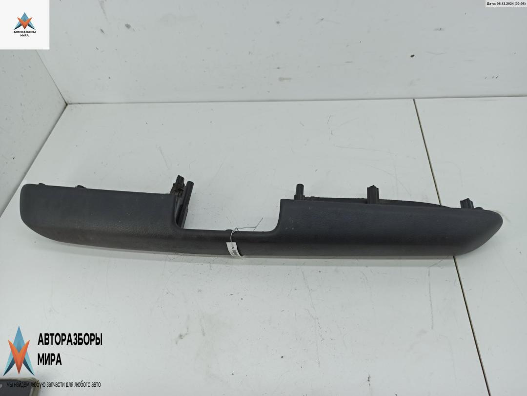 ручка внутренняя передняя левая Audi A4 B6 2003, 2.5 л., дизель, АКПП, синий, универсал, 8E0367173 - фото №1