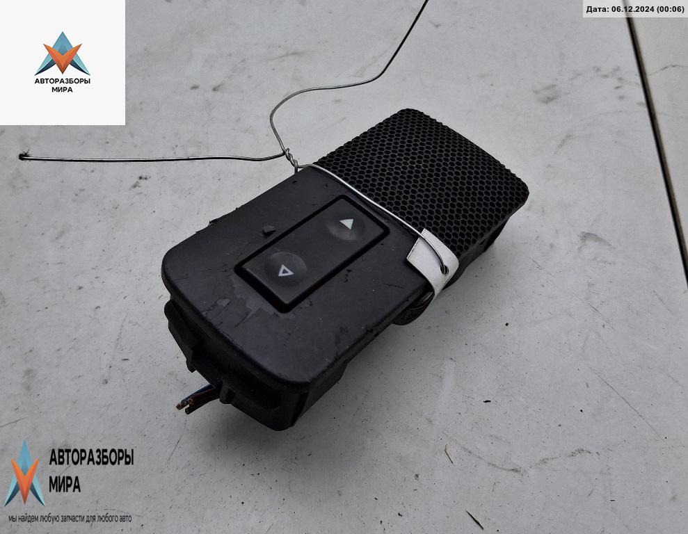 кнопка стеклоподъемника заднего правого Opel Vectra C 2003, 2.2 л., бензин, МКПП, серый, седан, 09190909 - фото №1