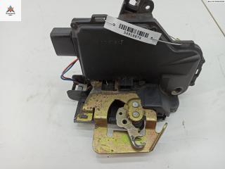 замок двери передней левой Audi A4 B6 2003, 2.5 л., дизель, АКПП, синий, универсал