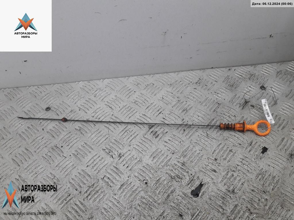 щуп двигателя Volkswagen Caddy 3 поколение 2005, 2.0 л., дизель, МКПП, белый, фургон, 038115611B - фото №1