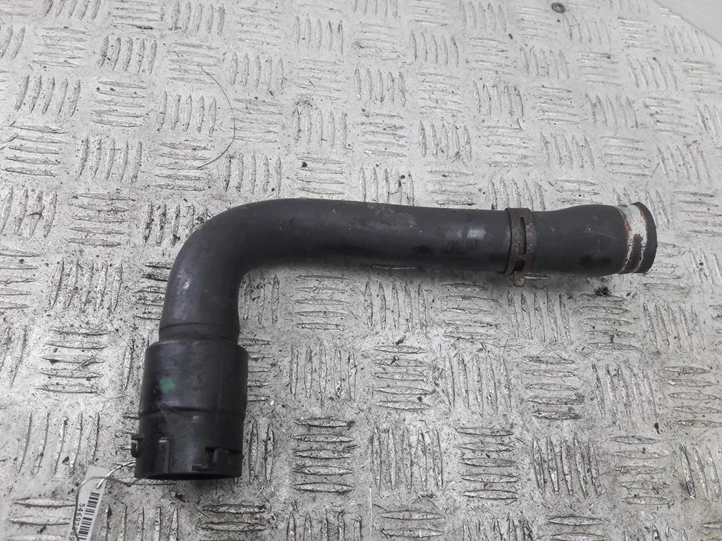 патрубок радиатора Volkswagen Passat B5+ (GP) 2004, 1.8 л., бензин, 8D0121101K