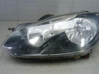 фара левая Volkswagen Golf 6 поколение 2009, 1.6 л., бензин, МКПП, хетчбэк 5 дв.