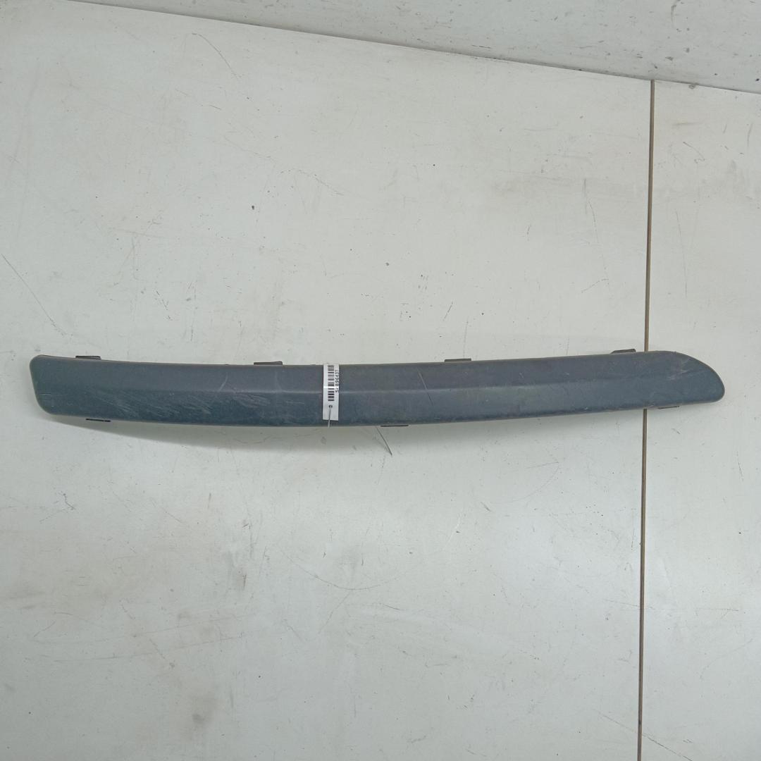 молдинг переднего бампера Ford Mondeo III 2005, 2.0 л., дизель, МКПП, чёрный, универсал, 6S7117E909ABW