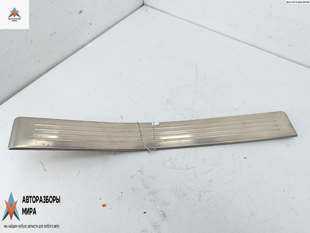 Накладка на порог внутренняя (салона) Mercedes-Benz E-Класс W212/S212/C207/A207 2010, 3.0 л., дизель, АКПП, бежевый, универсал, 2126861136 - фото №1