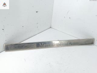 Накладка на порог внутренняя (салона) Mercedes-Benz E-Класс W212/S212/C207/A207 2010, 3.0 л., дизель, АКПП, бежевый, универсал, 2126860936