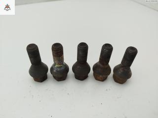 болт колесный BMW 5 серия E39 1998, 2.5 л., бензин, МКПП, чёрный, универсал, 6781150