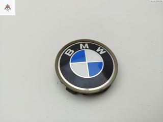 колпачок литого диска BMW 3 серия E46 [рестайлинг] 2002, 2.0 л., бензин, МКПП, чёрный, универсал, 1095361