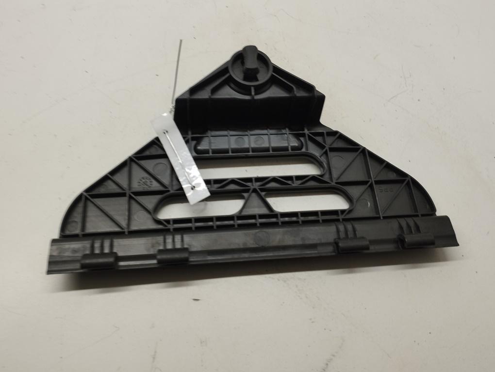 кронштейн (крепление) Audi A4 B6 2003, 2.5 л., дизель, АКПП, синий, универсал